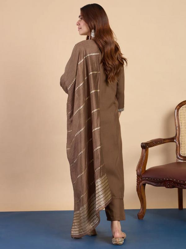 VP 9829 B Elegant Embroidered Kurta Pant Set for Women